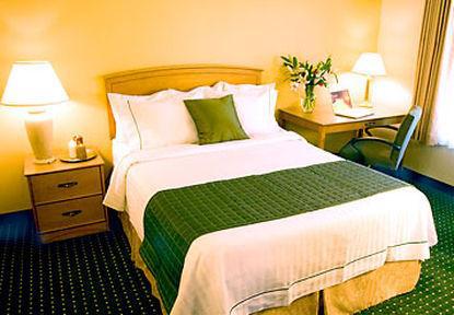 Sonesta Simply Suites Phoenix Скоттсдейл Номер фото